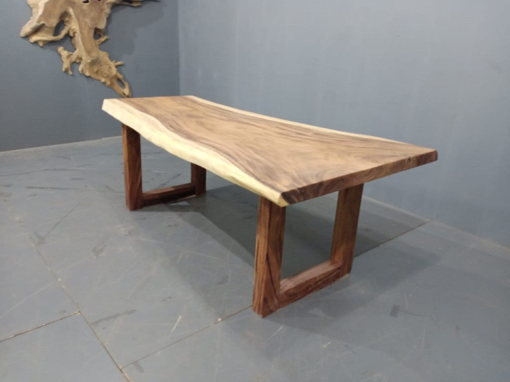 The 200cm x 105cm Live Edge Dining Table
