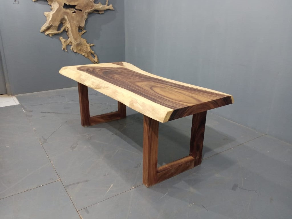 The 200cm x 100cm Live Edge Dining Table