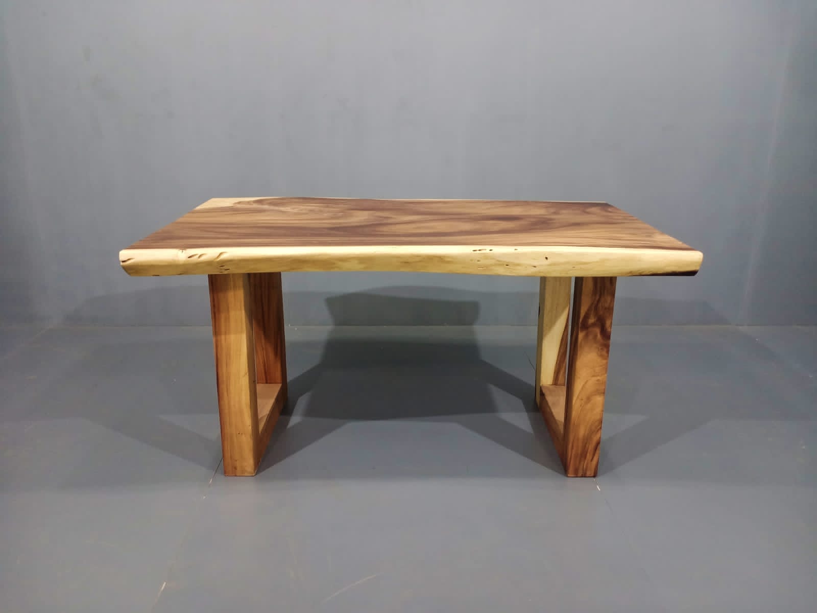 The 160cm x 90cm Live Edge Slab Mey Dining Table