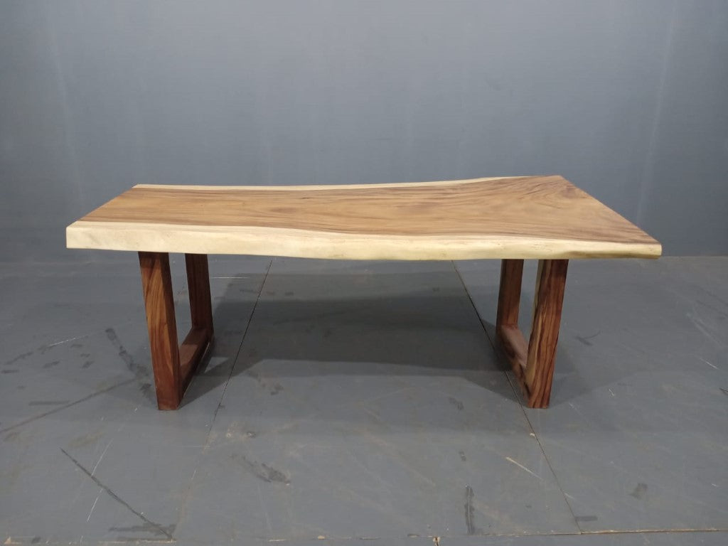 The 200cm x 105cm Live Edge Dining Table