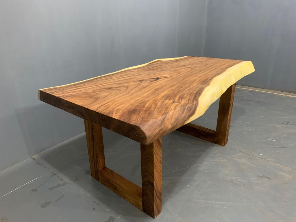 The 160cm x 92cm Live Edge Dining Table