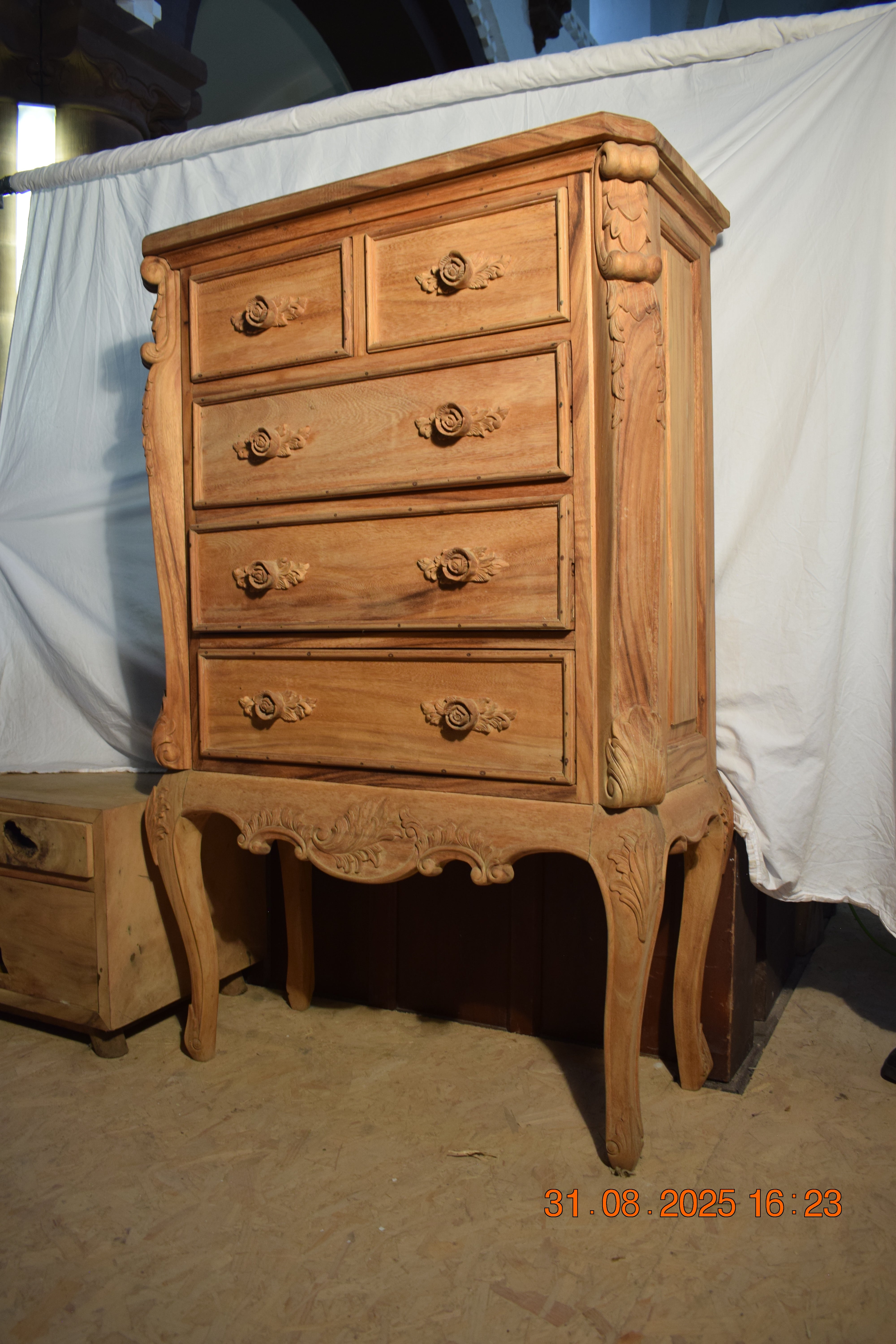 Chest of Drawers